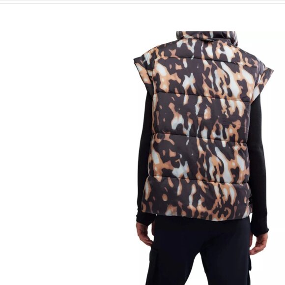 NEW Free people Movement In A Bubble Printed Puffer Vest 258 6S3 - Picture 6 of 9